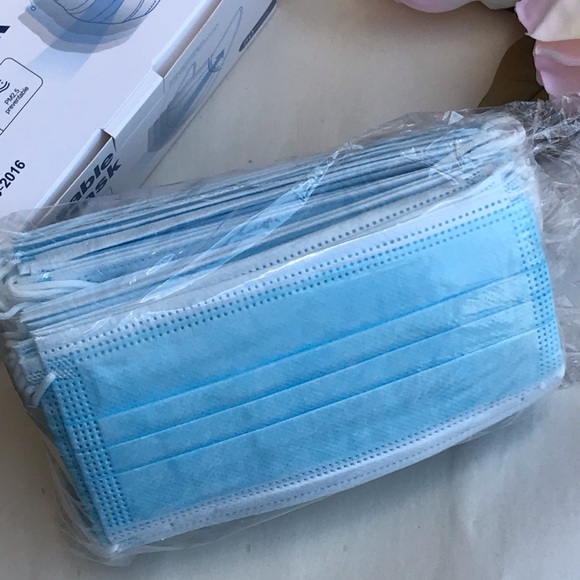 50Pc Box Disposable Face Mask- [2 Box = FREE SHIP] - Picture 4 of 8